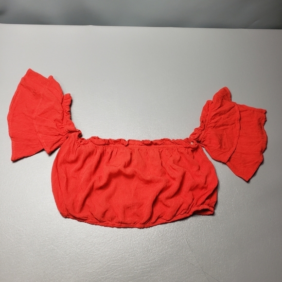 3/$15 Windsor dark orange cold shoulder ruffled crop top women's size large - Picture 8 of 8